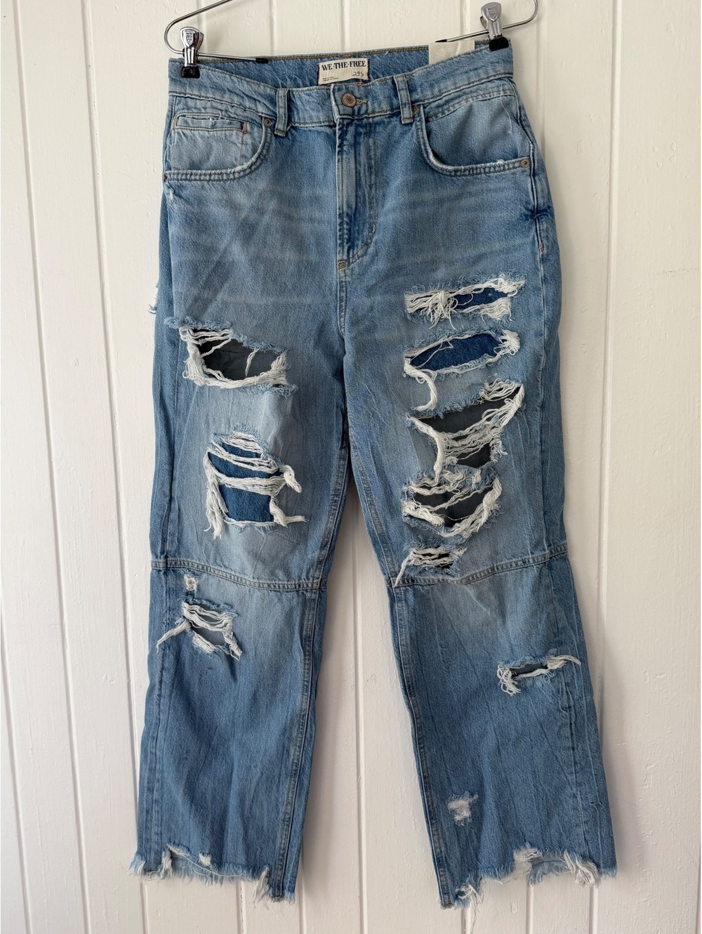 We The Free Distressed Light Wash Denim Jeans 29 Short